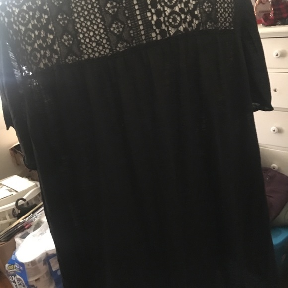 Top - Picture 2 of 3